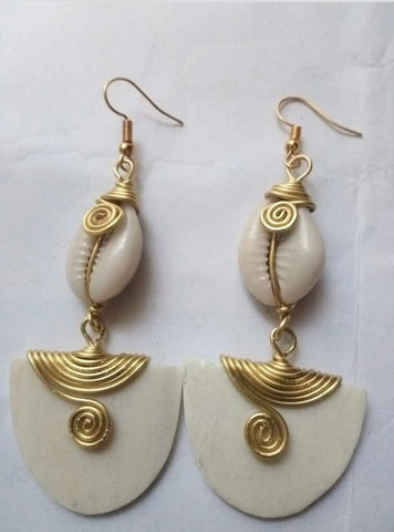 White and Gold Earring